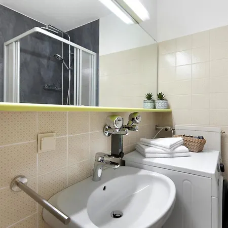 Apartment S22 *